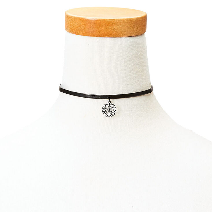 Black Faux Leather Flower Pendant Choker,
