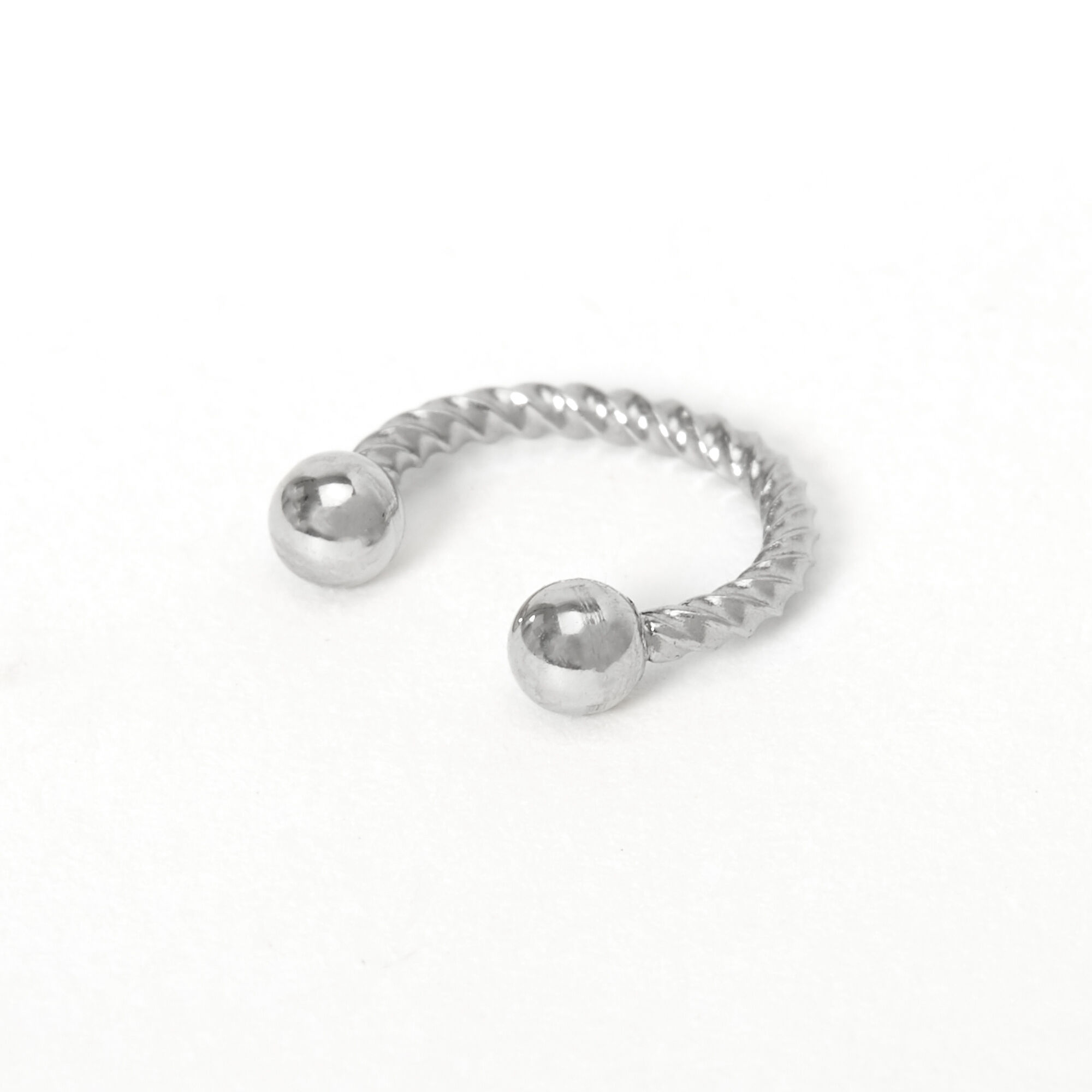 Horseshoe cartilage earring new arrivals