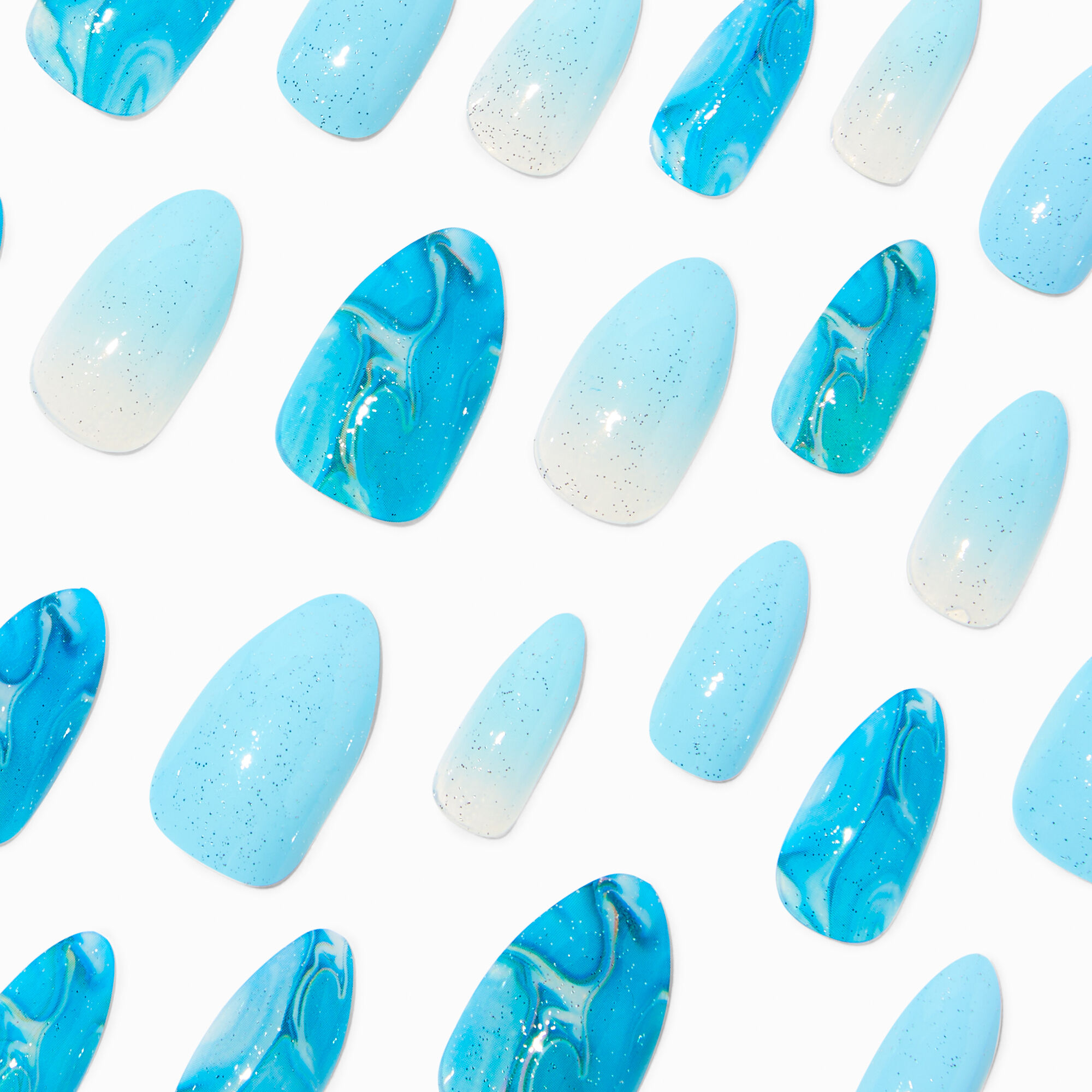 Baby blue nails with blue and glitter diamond.💙✨ Sweet colors that you  almost get tooth decay from it. via @_kates.nails_ Color… | Instagram