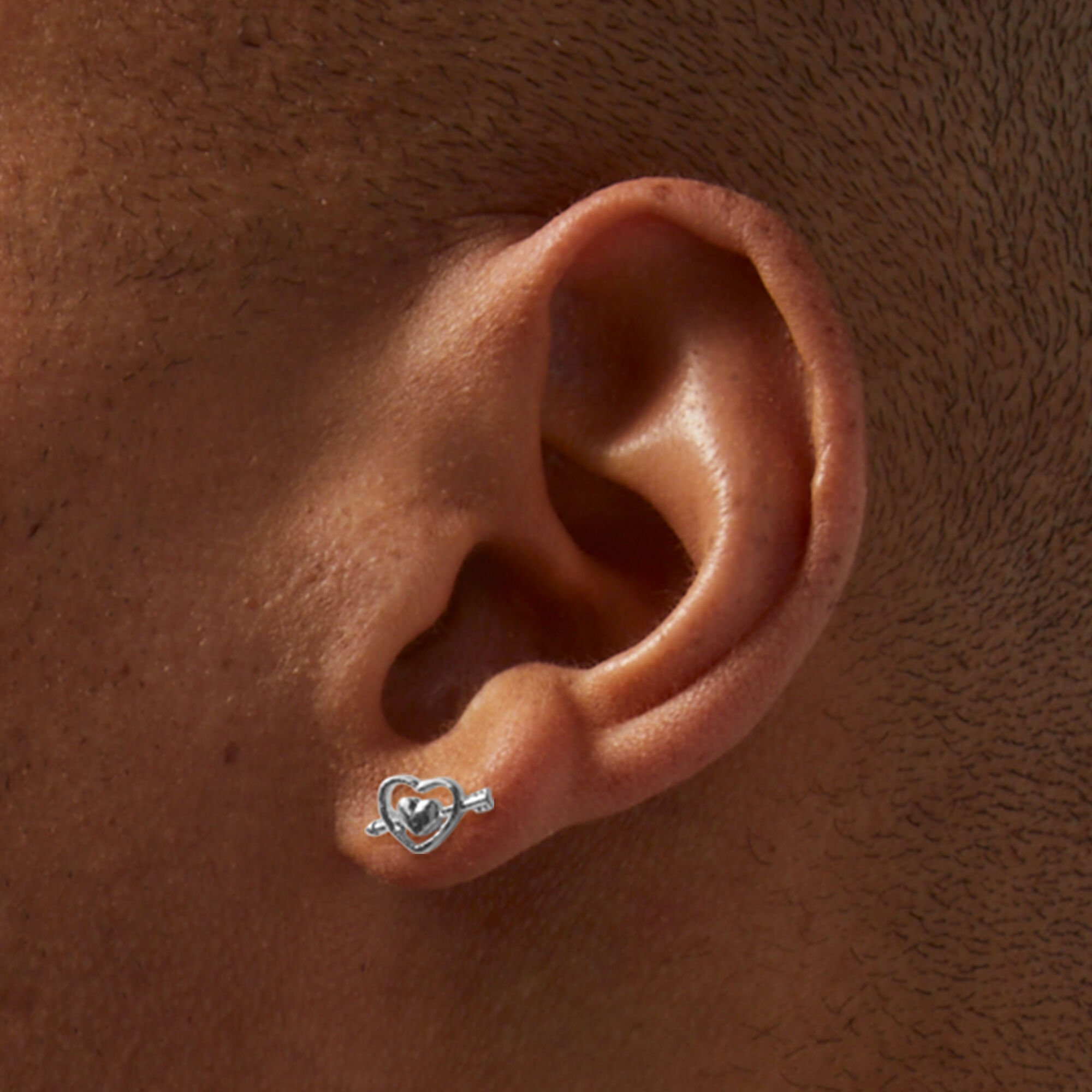 Arrow online stud earrings