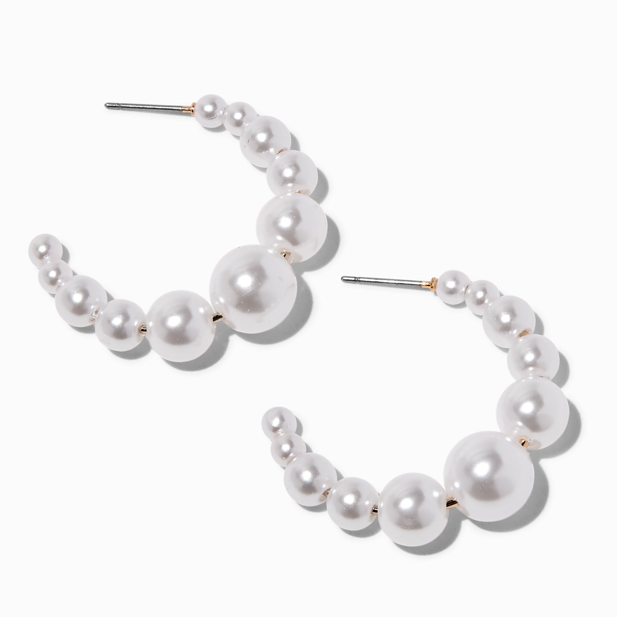 Graduated pearl earrings hotsell