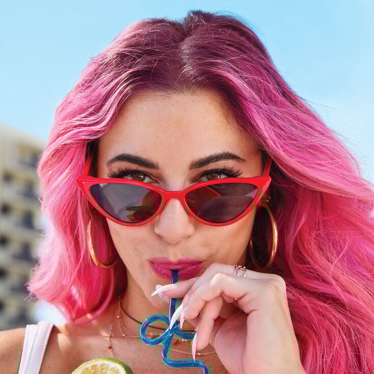 Winged Cat Eye Sunglasses - Red,