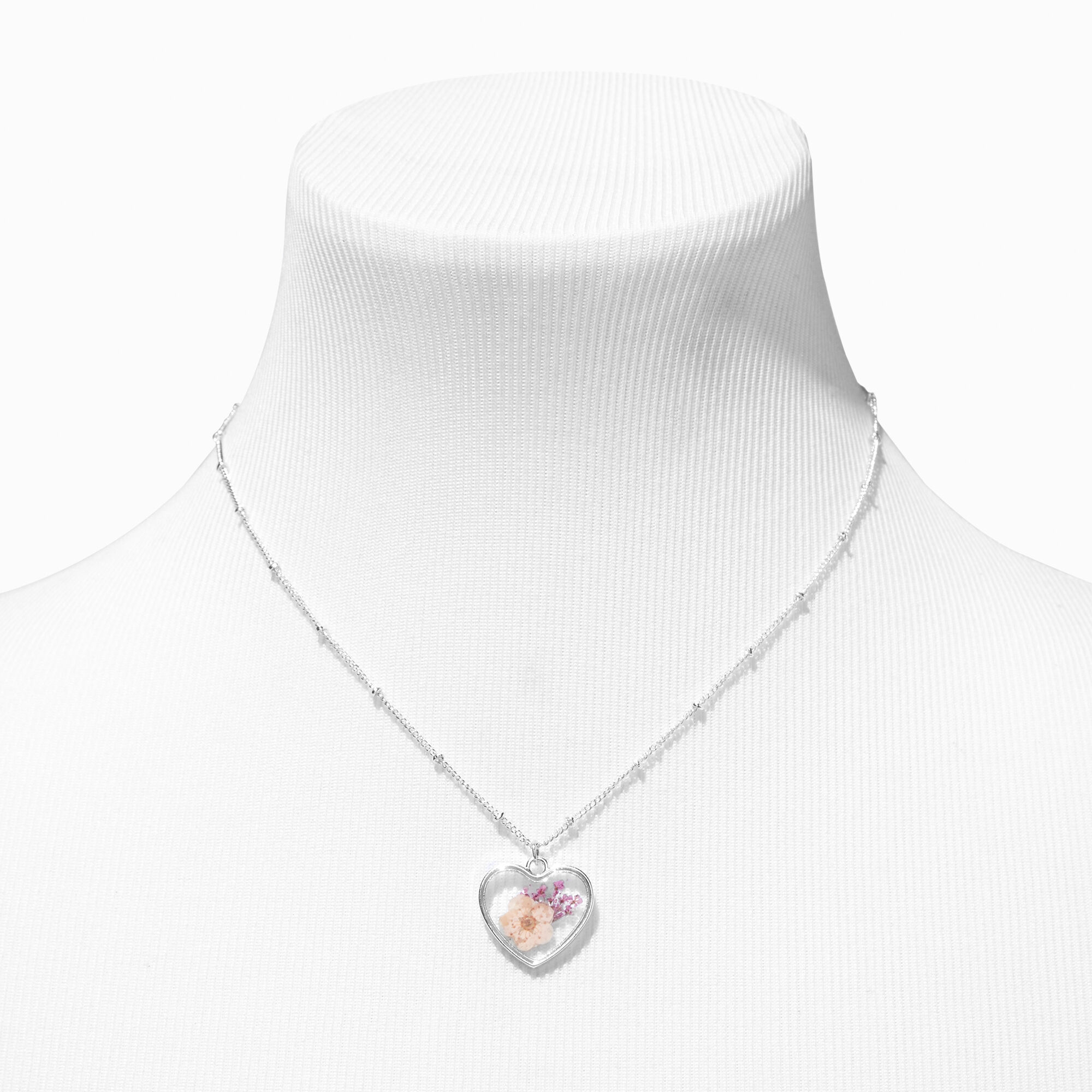 Rose Flower Pendant Heart Necklace – Celestial