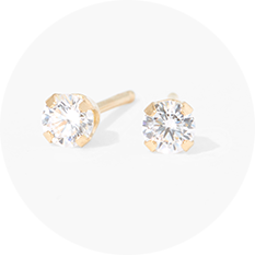 traditional genuine diamond studs